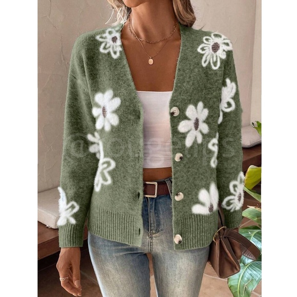 Green Cardigan Knit Flower Textured Button Front Stretchy, Soft - Picture 5 of 9
